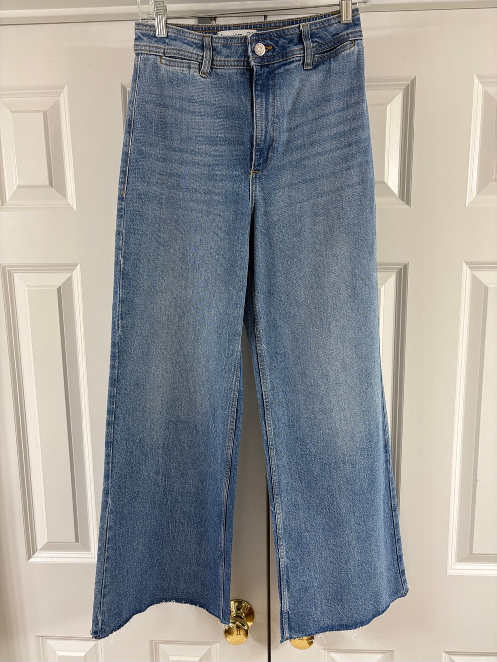 Mango MNG Catherine Culotte Jeans. Blue Color. Sz 36/4. Great condition!